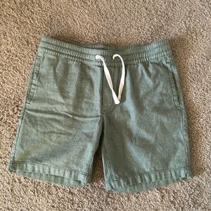 Goodfellow &co green medium sized men shorts stretchy